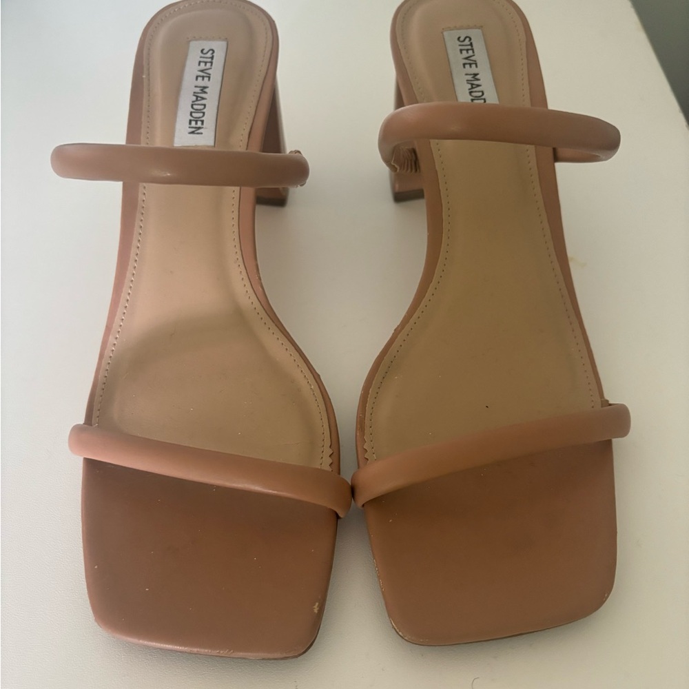 Steve Madden Tan Heeled Sandals Minimalist Design